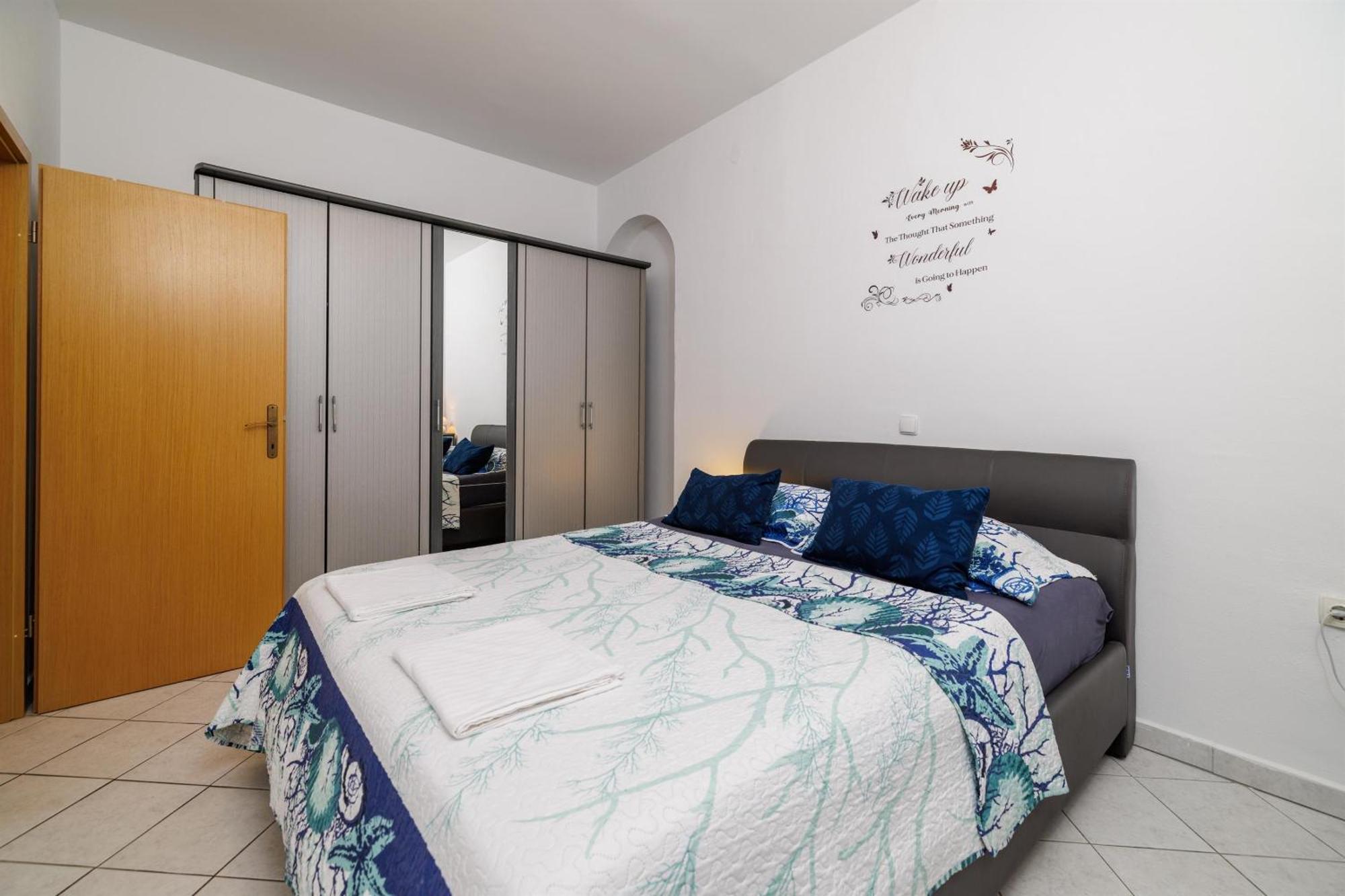 Apartments Buneta Цриквеница Экстерьер фото